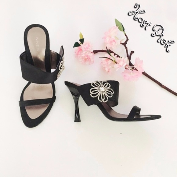 Host Pick Nine West Rhinestone Flower Heels - Picture 1 of 8
